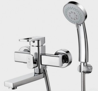 Смеситель для ванны G-LAUF GOR3-A058 ø35 корот пов нос